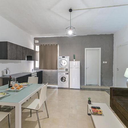 New 1 Bedroom Apartment In Valletta City Centre With Terrace And Views Exteriör bild
