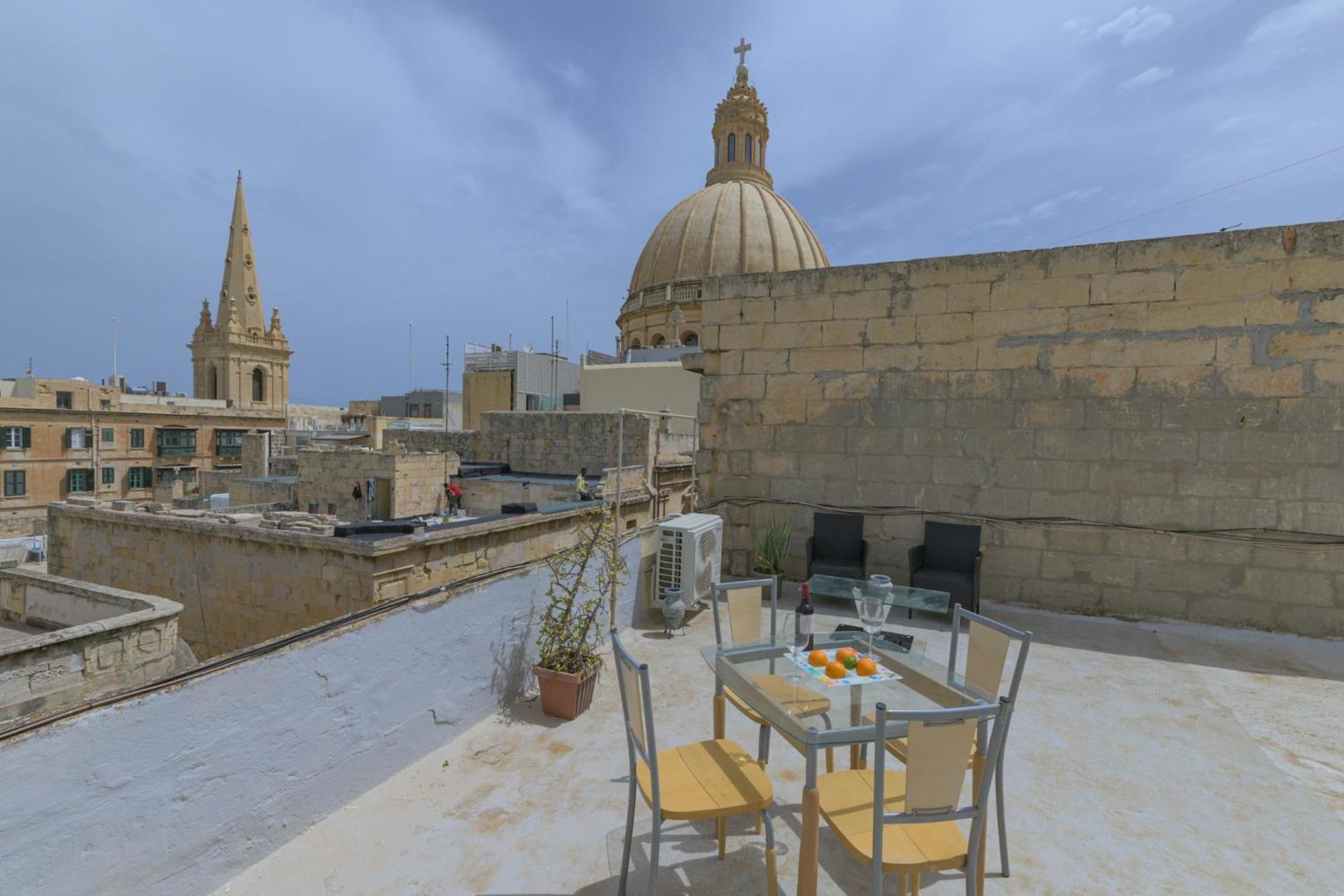 New 1 Bedroom Apartment In Valletta City Centre With Terrace And Views Exteriör bild